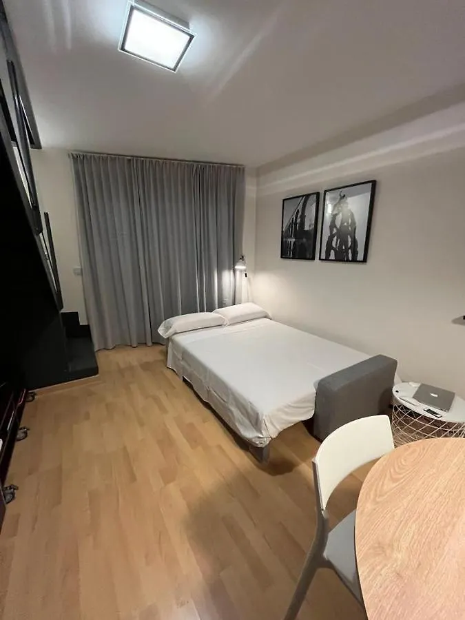 Appartamento Precioso Duplex En El Centro De Tarragona 0*,